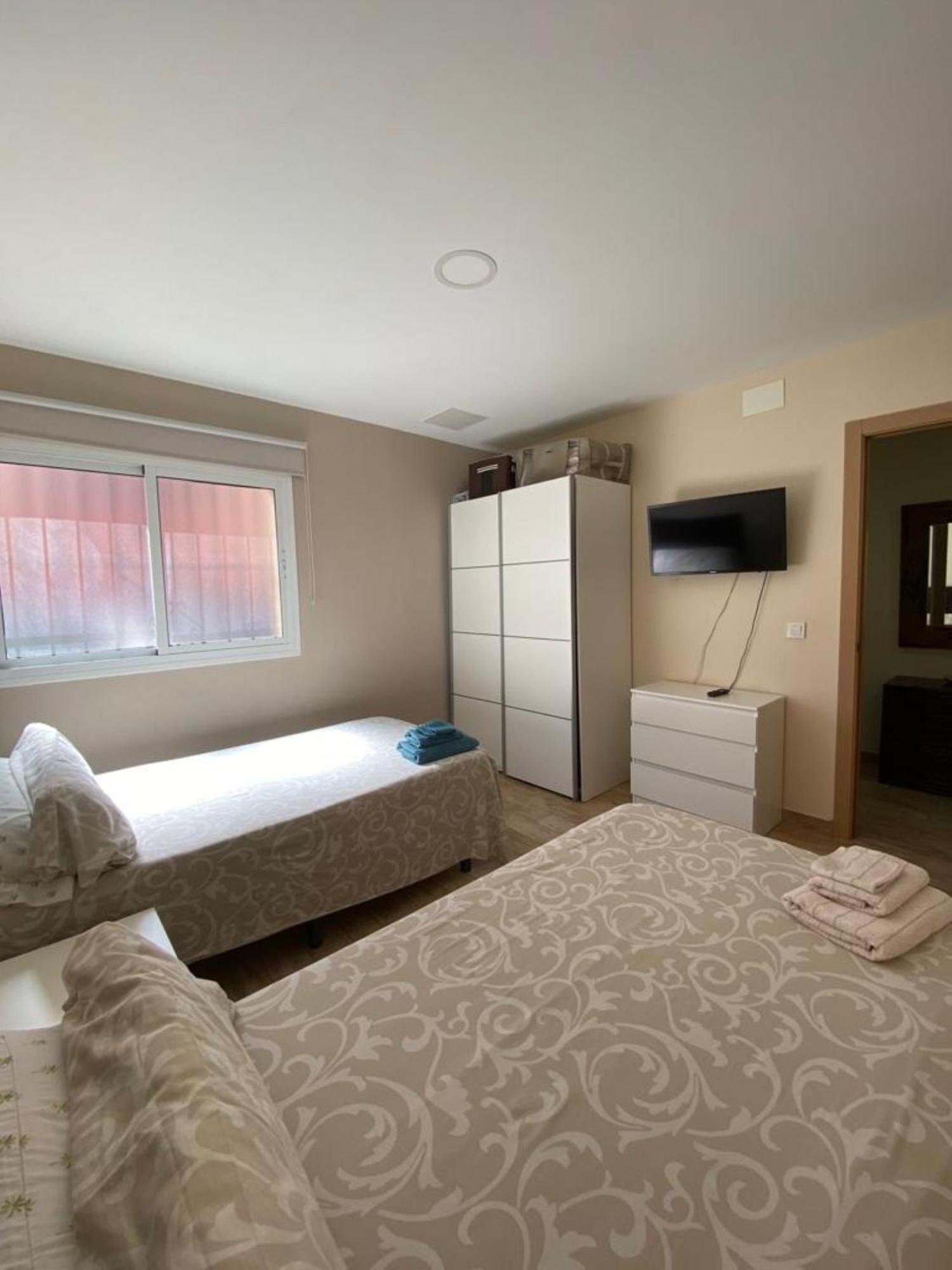 Apartamentos Albeniz Algeciras Eksteriør bilde